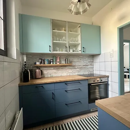 Pacsirta Vendeghaz * Csopak